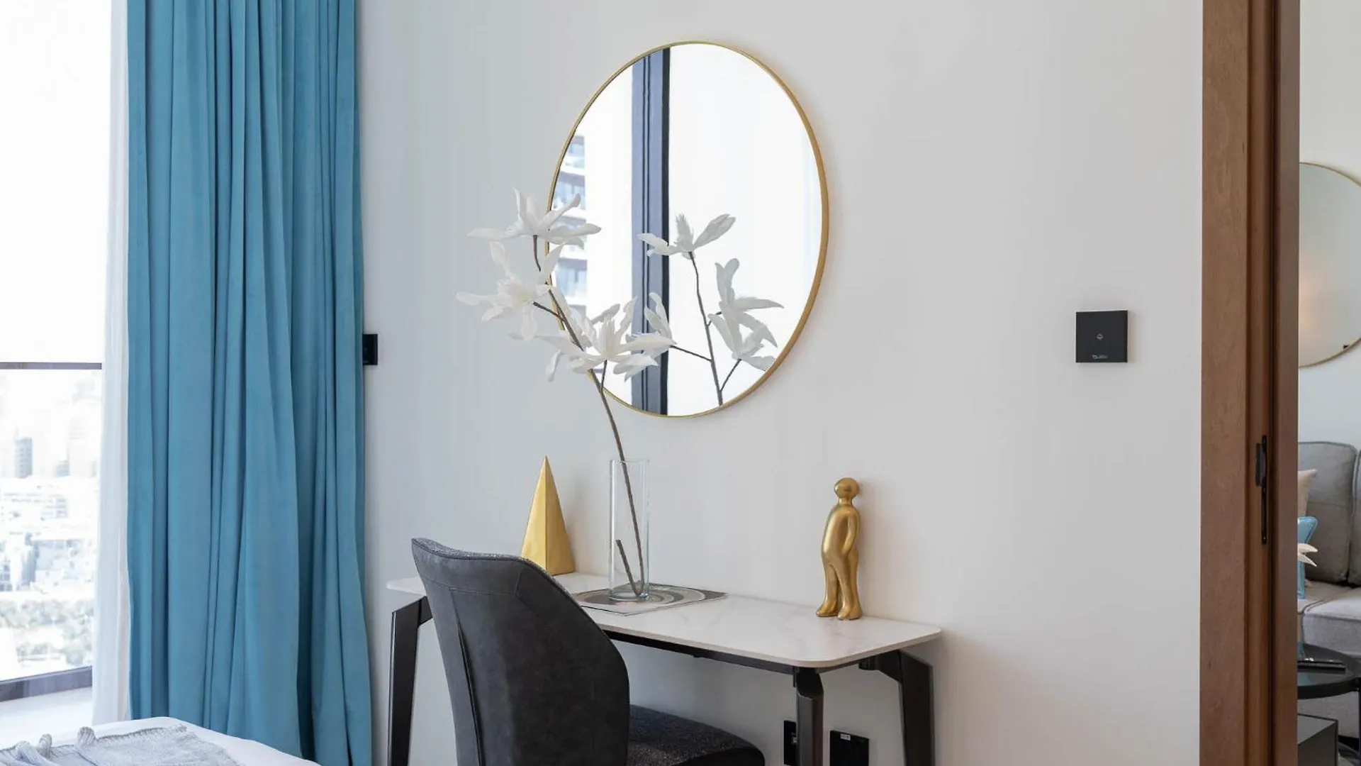 Sky-High Serenity - Stylish 1Bhk - 20Th Floor Dubaj