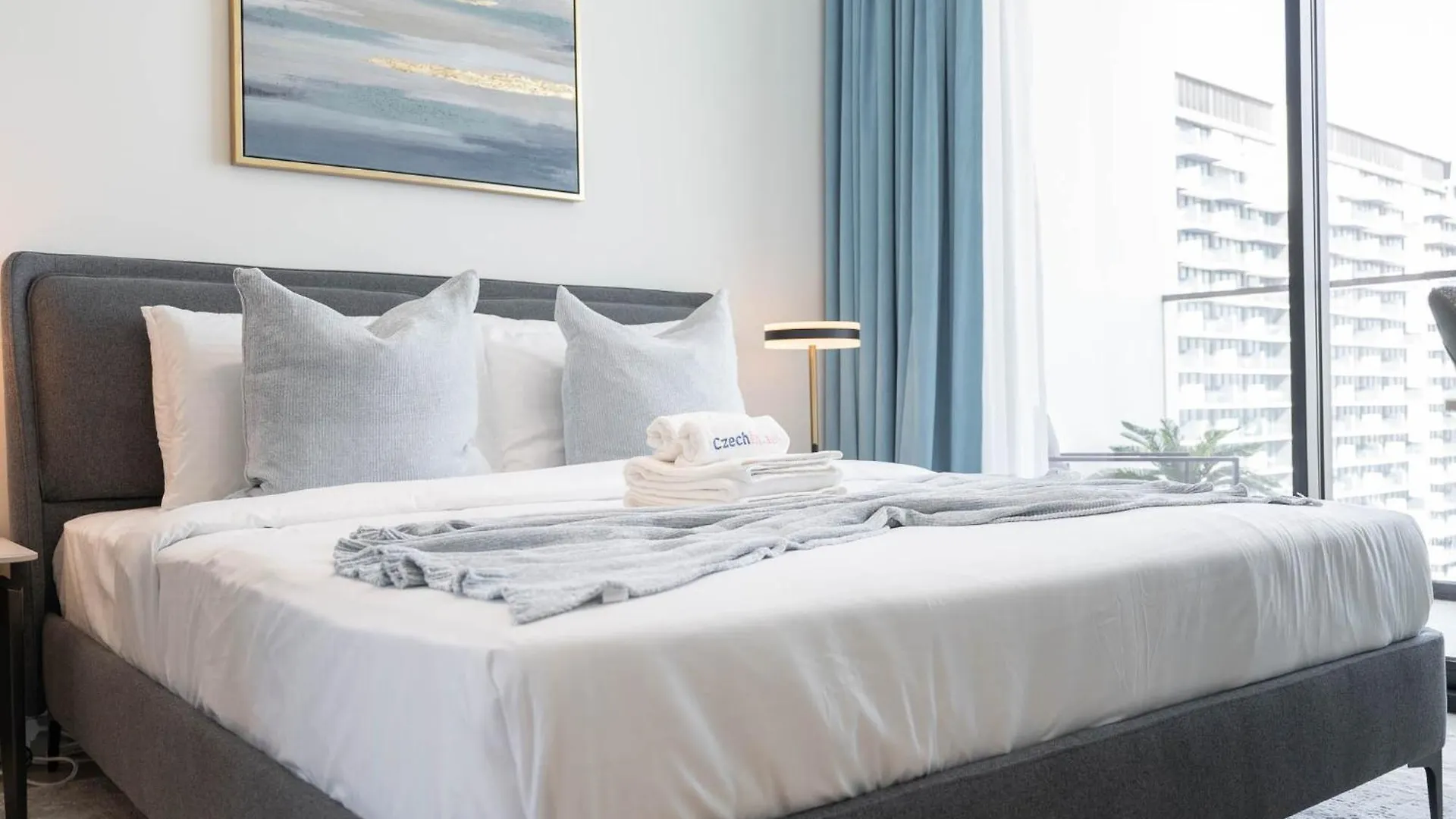 Sky-High Serenity - Stylish 1Bhk - 20Th Floor Dubai Apartment